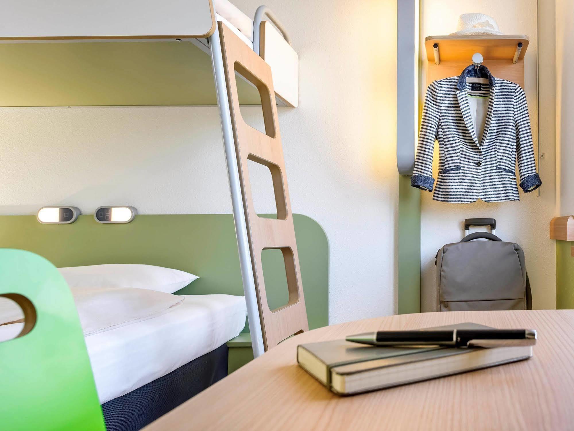 Ibis Budget Бурж Екстериор снимка